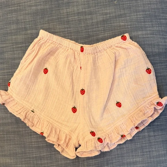 Pink Chicken Linen Muslin Ruffled Kids Top and shorts SET Strawberry 🍓 - Picture 6 of 8